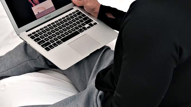 My Dad's a Pervert Chapter 3: Bedroom Fuck