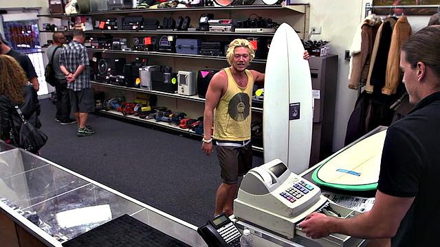 Amateur gaypawn 3some in pawn shop office after cum