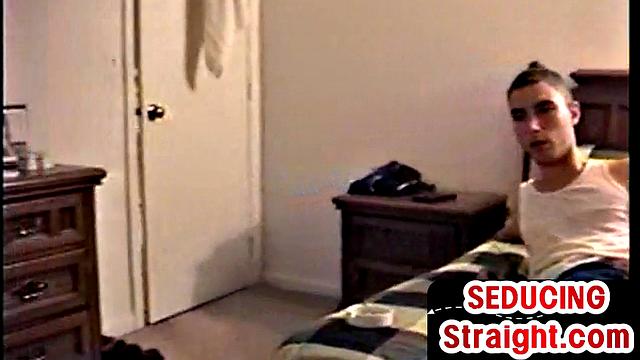 21yo vintage twink sucked by gaydaddy in homemade BJ