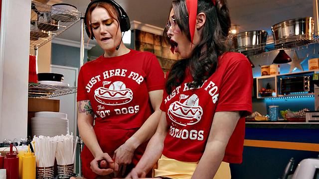 ADULT TIME - Electra Rayne SOAKED IN CUM During 3-Way With GIRLS Casey Calvert & Siri Dahl