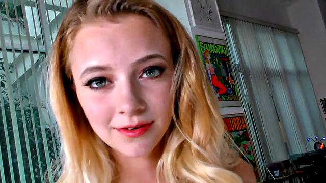 HJ 21yo amateur GF wanks oiled dick while talking dirty