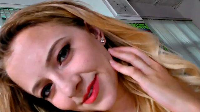 HJ 21yo amateur GF wanks oiled dick while talking dirty