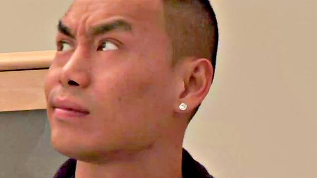 Две блондинки разрываются в жесткой анальной тройке прямо в клинике