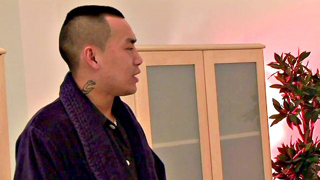 Anal Threesome with Two Blondes