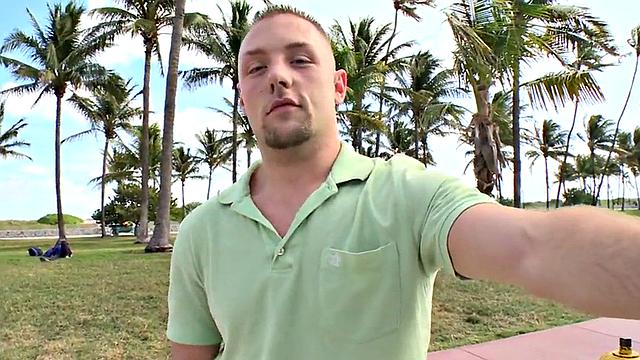 Str8 stud loves anal in tight ass in missionary