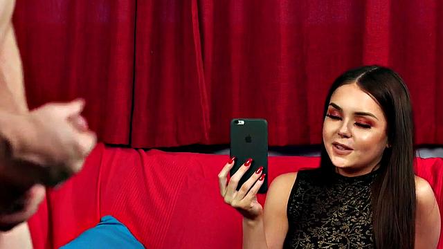 CFNM voyeur 21yo Brit records him wanking and cuming