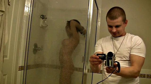 Amateur Brunette Shower Loves Licking Her Pussy in the Bathroom