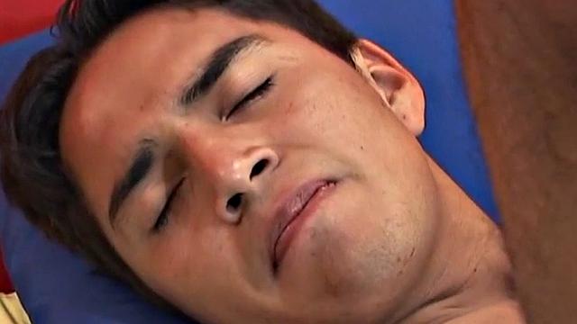 Latino twink fingers ass and jerks in solo porn