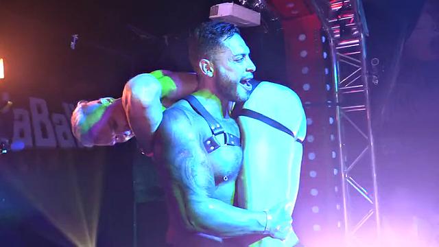 Живое секс-шоу на Hustlaball 2018 - Часть 2