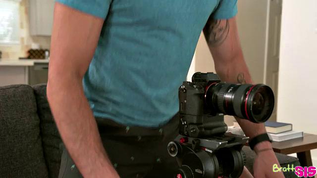 Tick Tock Step Sister Sucked My Cock - S14:E10