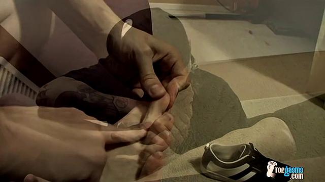 Messy Feet Fun With Str8 Ian - Ian Madrox
