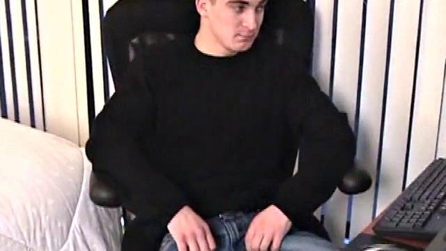 Amateur Darrell Jacking Off
