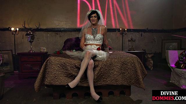 Blonde domina fingerings loser