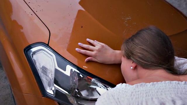 Driving busty babe fucked by tutor in car outdoor