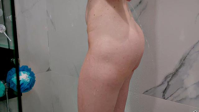 Busty MILF got her pussy smashed after shower by Partner