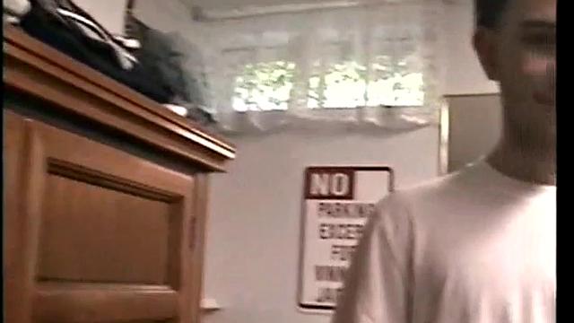 Straight Paulie Masturbates