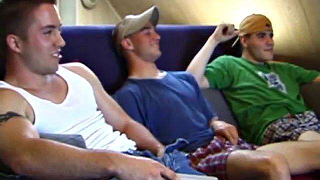 Timmy and Kenny are both gay and Johnny is a curious straight boy. He wants to know how guys do it, so Timmy swallows Kenny's thick cock.