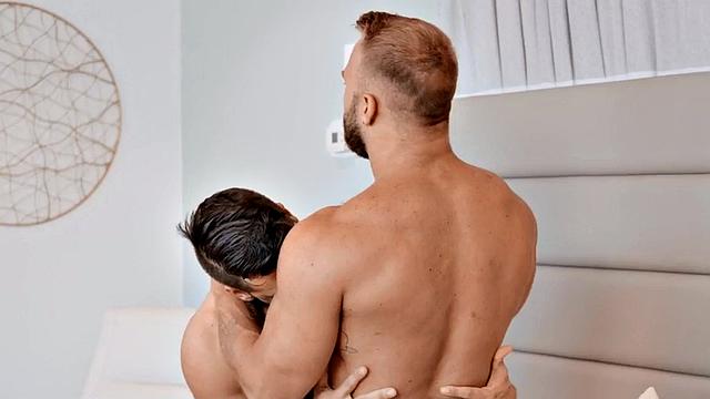 Analdrilling jock fucks BFs asshole till cumshot