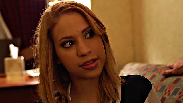 Mae Olsen Gets money from her sugar daddy