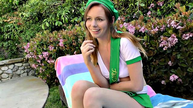 Brownie chick fucked by grandpa