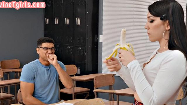 TS college 21yo assfucked in the classroom