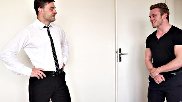 Muscled stud fingered and barebacked till cumshot