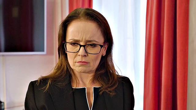 MATURE4K. All the Apeologies