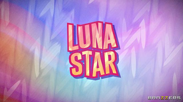 Pay Attention To This Pussy