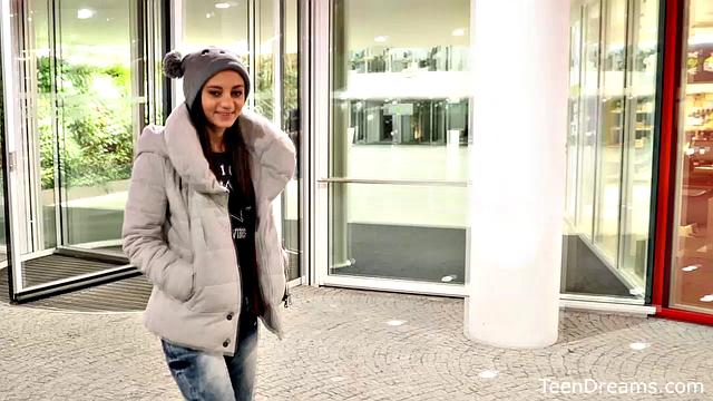 TeenDreams - Shrima Malati - Black Dildo