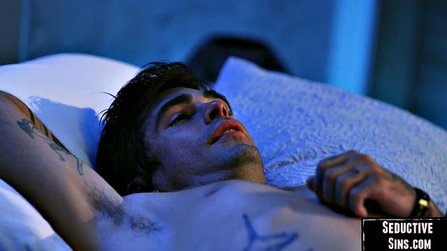 Cutie babe cockriding her lover