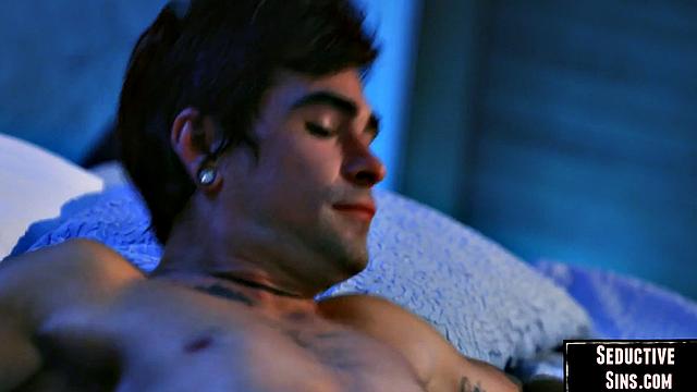 Cutie babe cockriding her lover