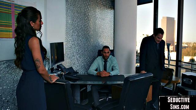 Cutie babe cockriding her lover