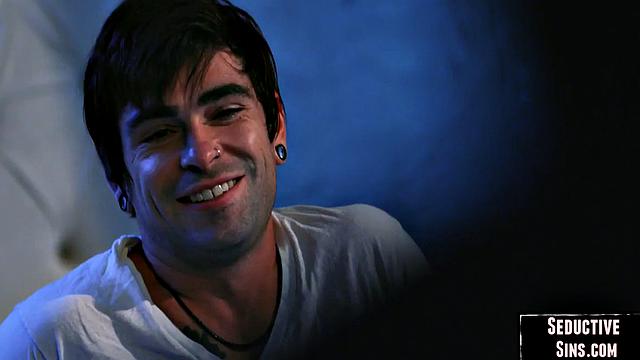 Cutie babe cockriding her lover