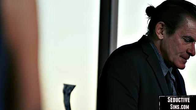 Cutie babe cockriding her lover