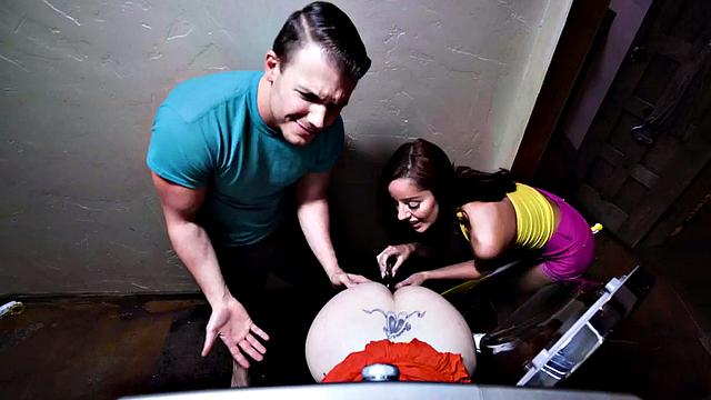 Greedy couple fuck stuck slut in FFM 3some before BJ