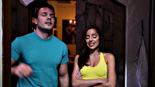 Greedy couple fuck stuck slut in FFM 3some before BJ