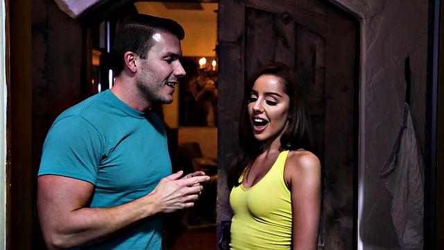 Greedy couple fuck stuck slut in FFM 3some before BJ