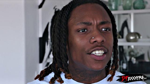 Fuck my ass Mighty Dee!