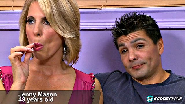 43-year-old Jenny Mason gets by her husband & a total stranger