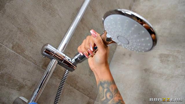 Big Tits For Bad Guest