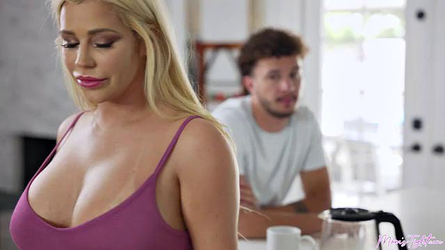 Mom's Personal Trainer - S1:E3