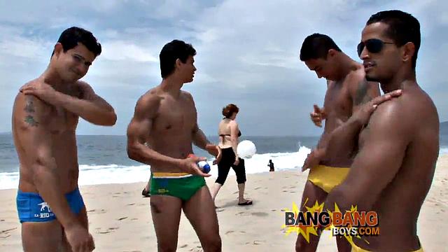 Tom Arbel pounds Lucas Pirelli