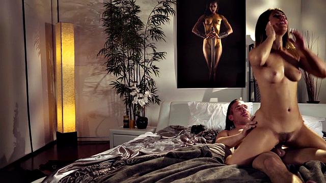 Curvy model sucking boyfriend before dick riding