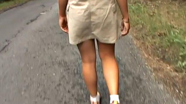 Speculum babe stretched out with fingers in couple