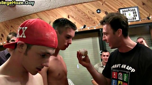 College boy banged in his asshole for fraternity