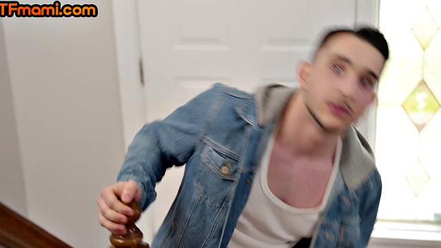 Hugetitted botox cougar rammed