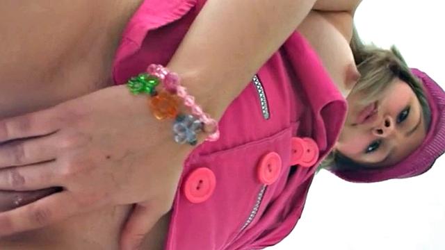 Sammy masterbates on camera while flaunting her Pink Cap and playing with her tight bald pussy