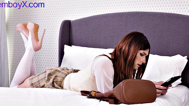 Posh lavenderboi in stockings