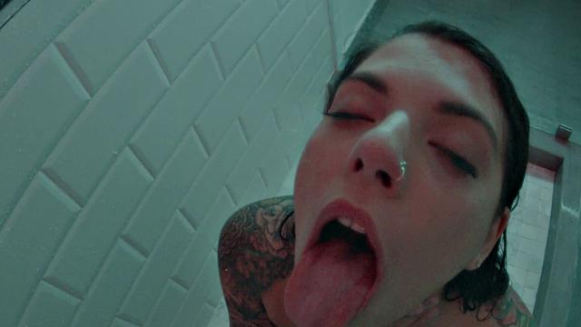 Blonde babes grind on each other's wet pussies in outdoor encounter