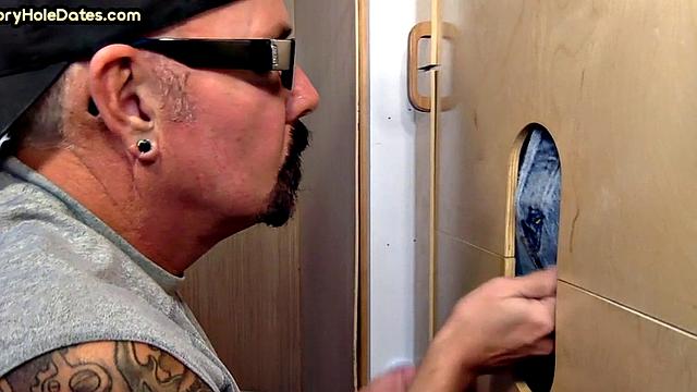 Gloryhole DILF deepthroats hard dick in amateur closeup